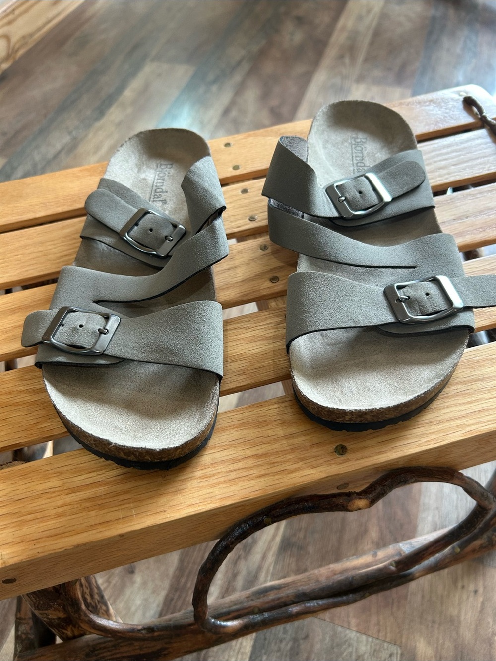 Bjorndal Triple Strap Buckle Sandals for Kids Sz 3 Like New